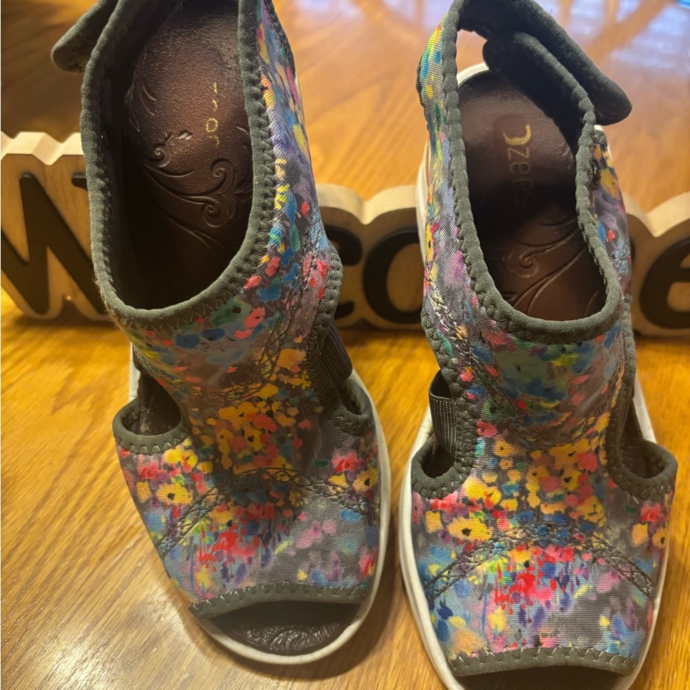 Floral Open-Toe Sandals